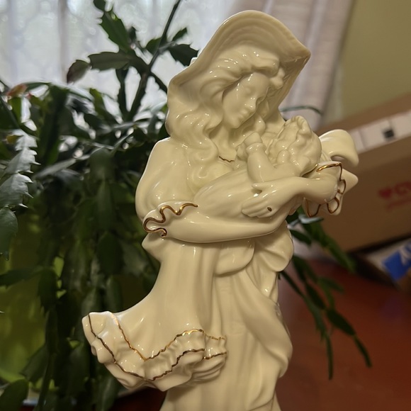 Rare San Francisco Music Box Co Maureen Drdak Porcelain Figurine Mom and Baby - Picture 8 of 9